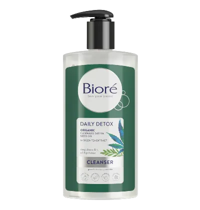 BIORE Daily Detox Organic Cannabis Sativa Seed Oil & Green Tea Extract Cleanser غسول البشرة