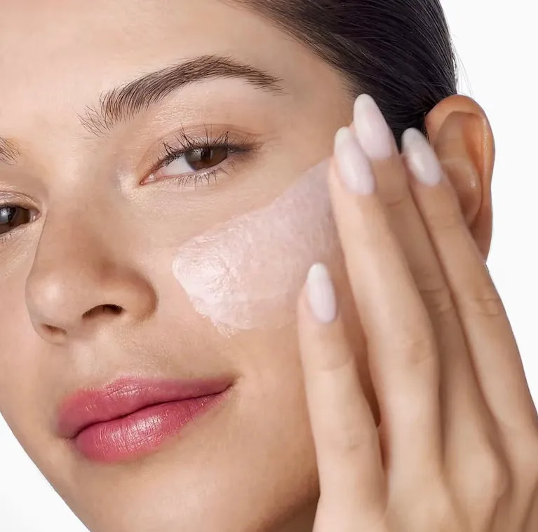 CLINIQUE Take it off and turn in clean and hydrate before you call it a night بكج العناية الليلية من كلينيك