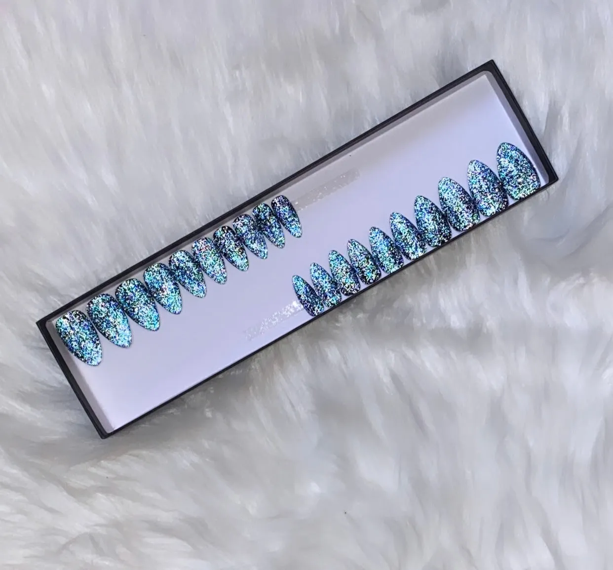 Fall for the Shade '22: She's So Extra | Black - Reflective Glitter