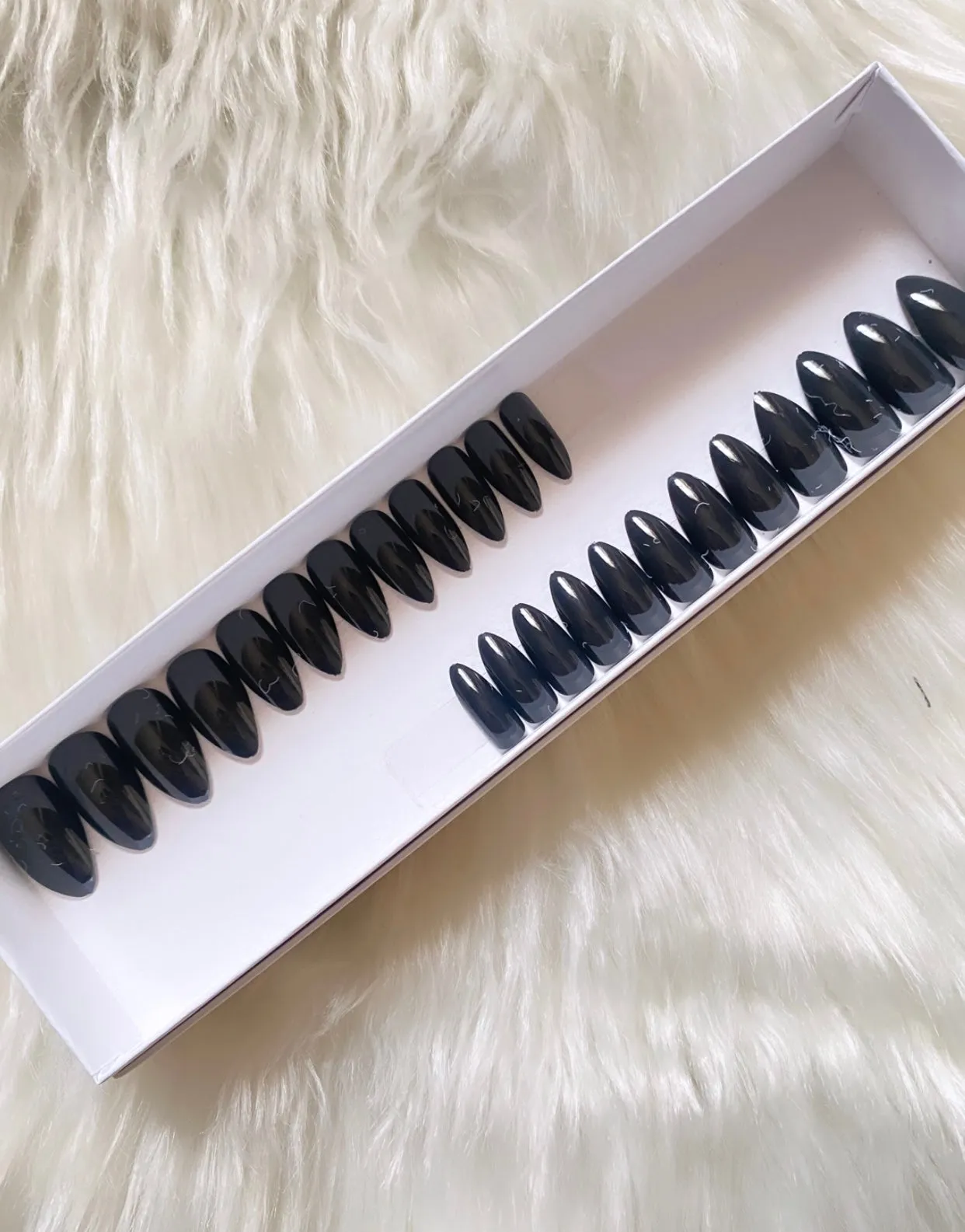 Fall for the Shade: The Perfect Length - Stiletto | CHIP RESISTANT | 24 NAILS PRESS-ON SET