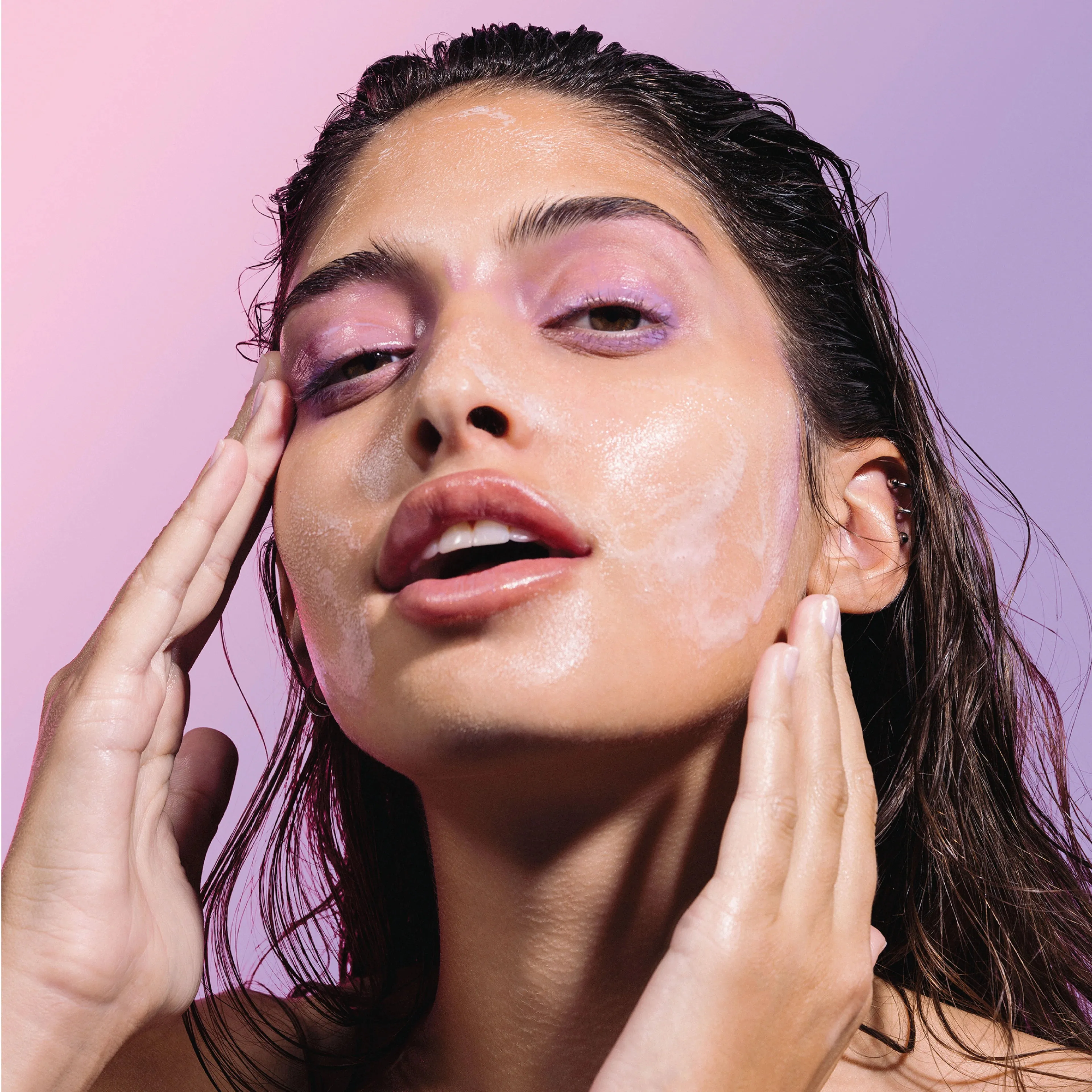 Glow Recipe Blueberry Bounce Gentle Cleanser