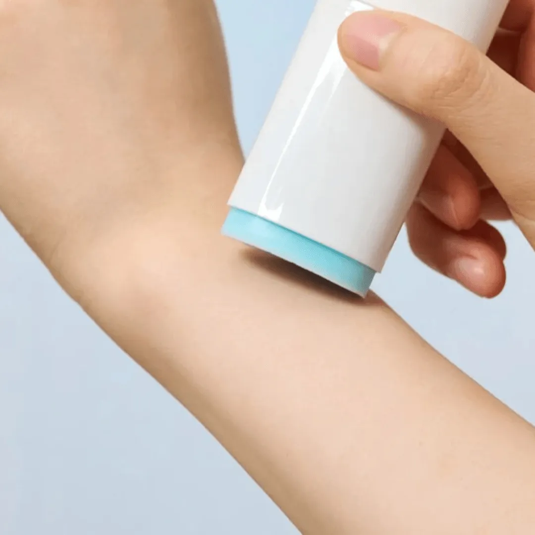 Hyalu-Cica Silky-Fit Sun Stick (SPF50  PA    ) - 20 g