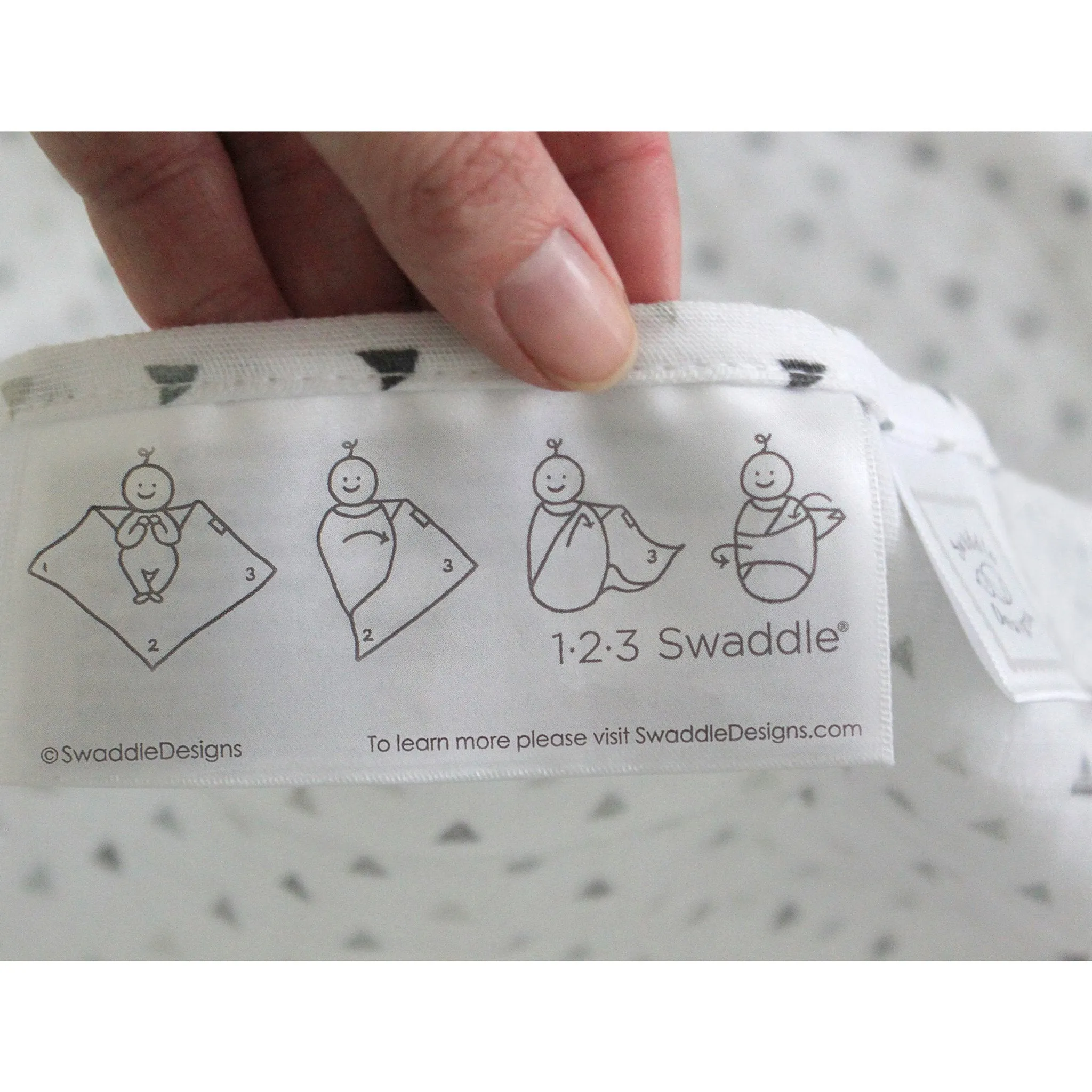 Muslin Swaddle 3-Pack, Pajama Gown and Hat Gift Set - Heathered Gray, Newborn