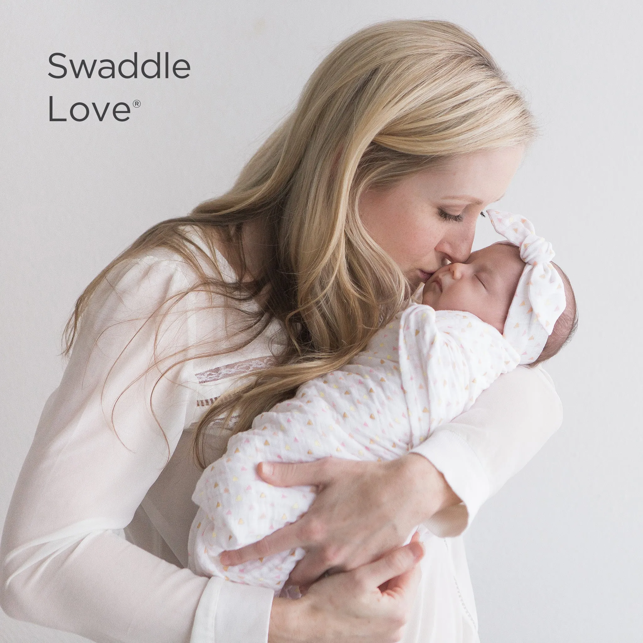 Muslin Swaddle 3-Pack, Pajama Gown and Hat Gift Set - Heathered Peach Blush, Newborn