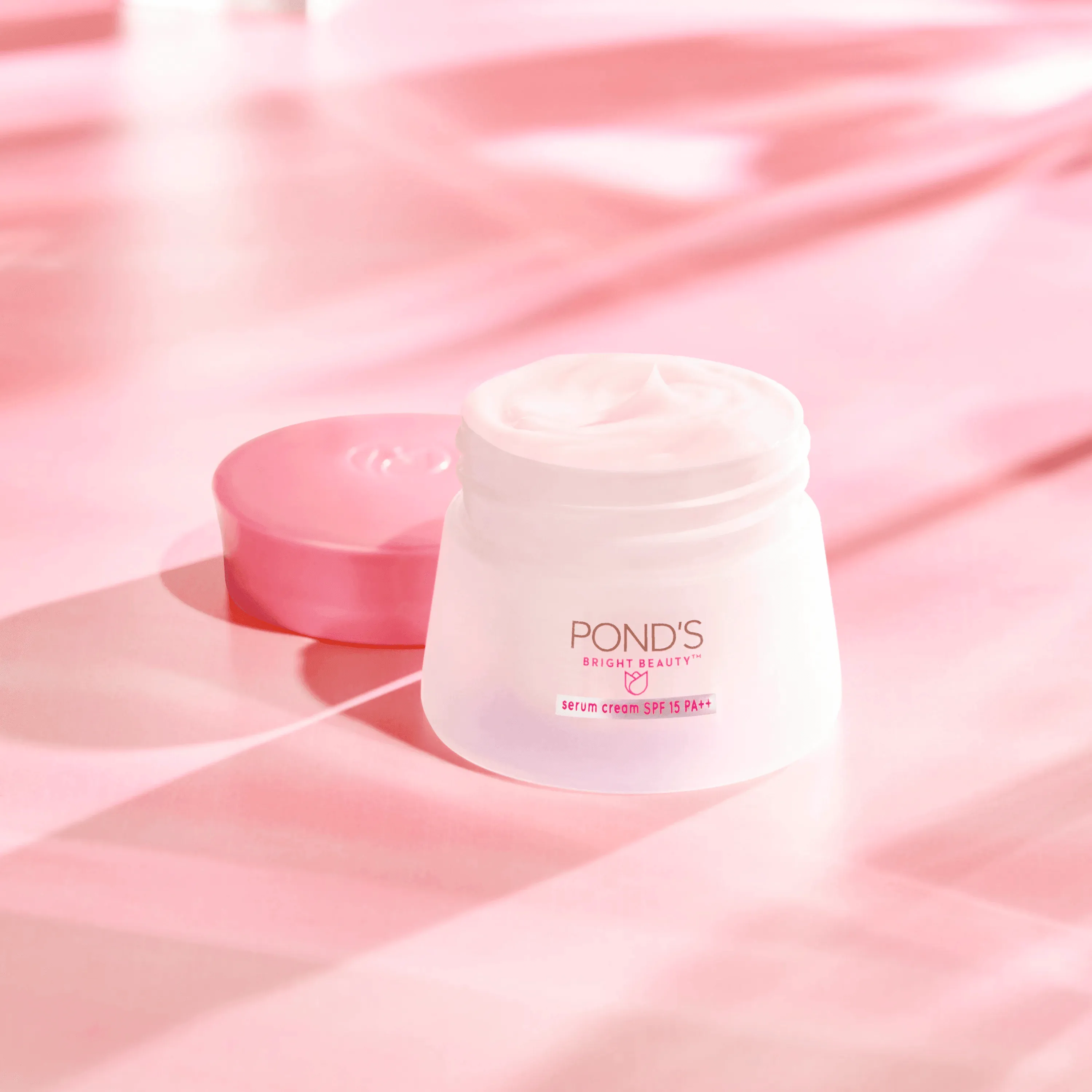 Pond's Bright Beauty Serum Cream - 50g