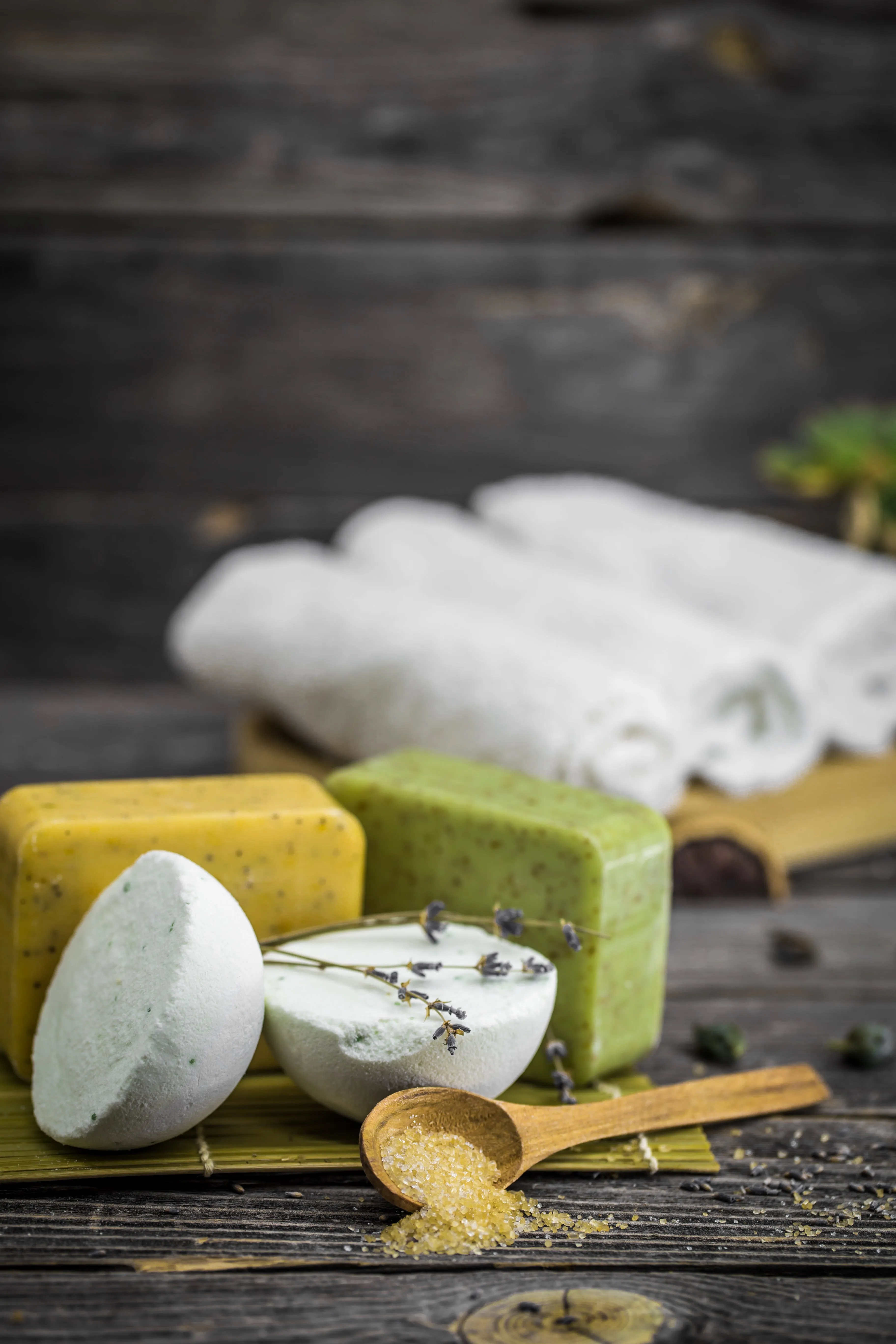 Shower Right :: All Natural Shower Steamers, Sea Salt Scrub Pucks   Milk & Honey Shower Gel