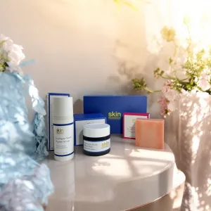 Skin Research Anti-Ageing Intelligent Youth Peptide Skincare New Year New Me Gift Set
