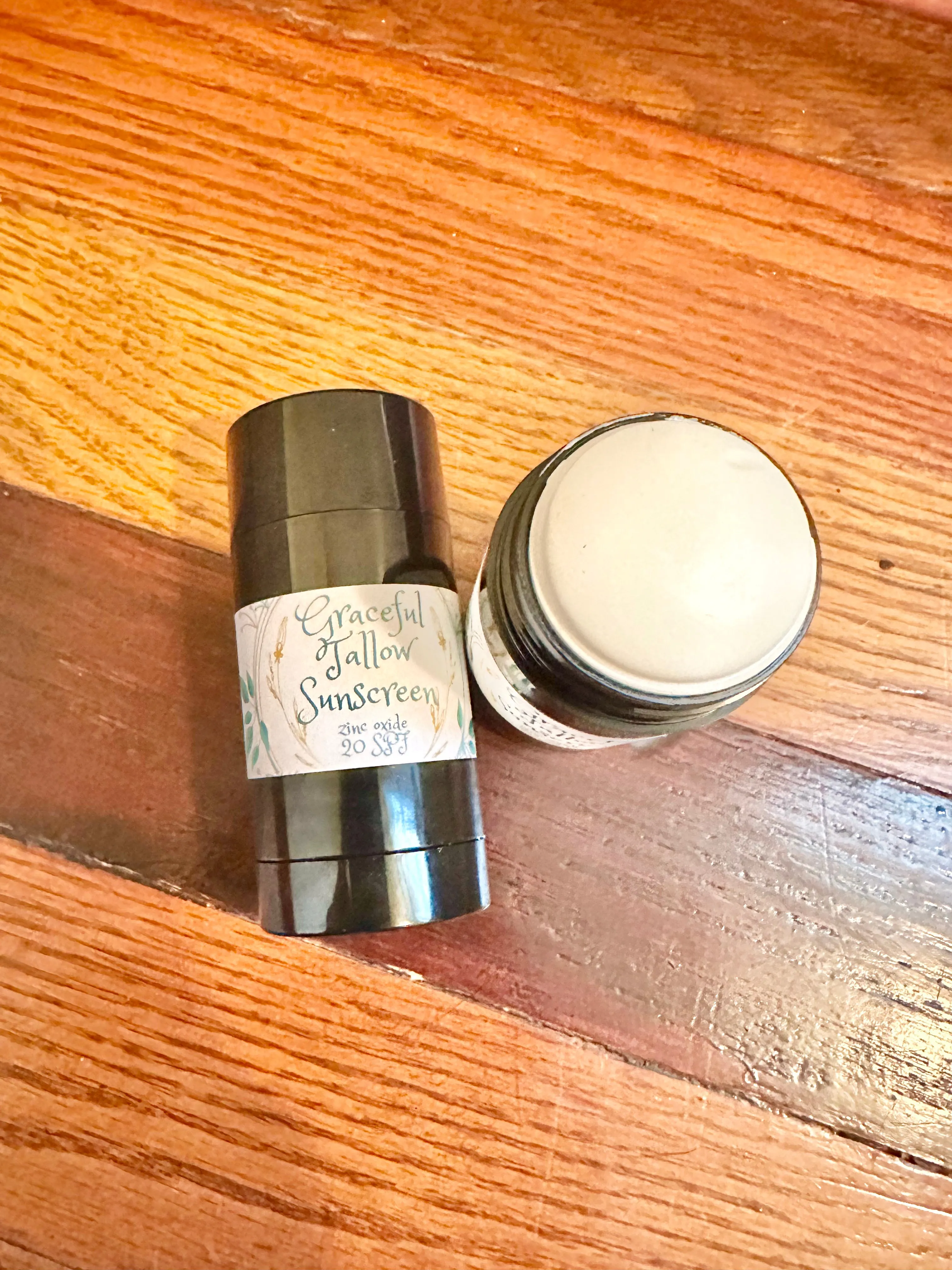 Tallow Emu Oil Sunscreen Stick Tinted & Regular Zinc Oxide Sunscreens Sticks for Non-toxic Sun Protection Chocolate Vanilla Peppermint & Fragrance Free