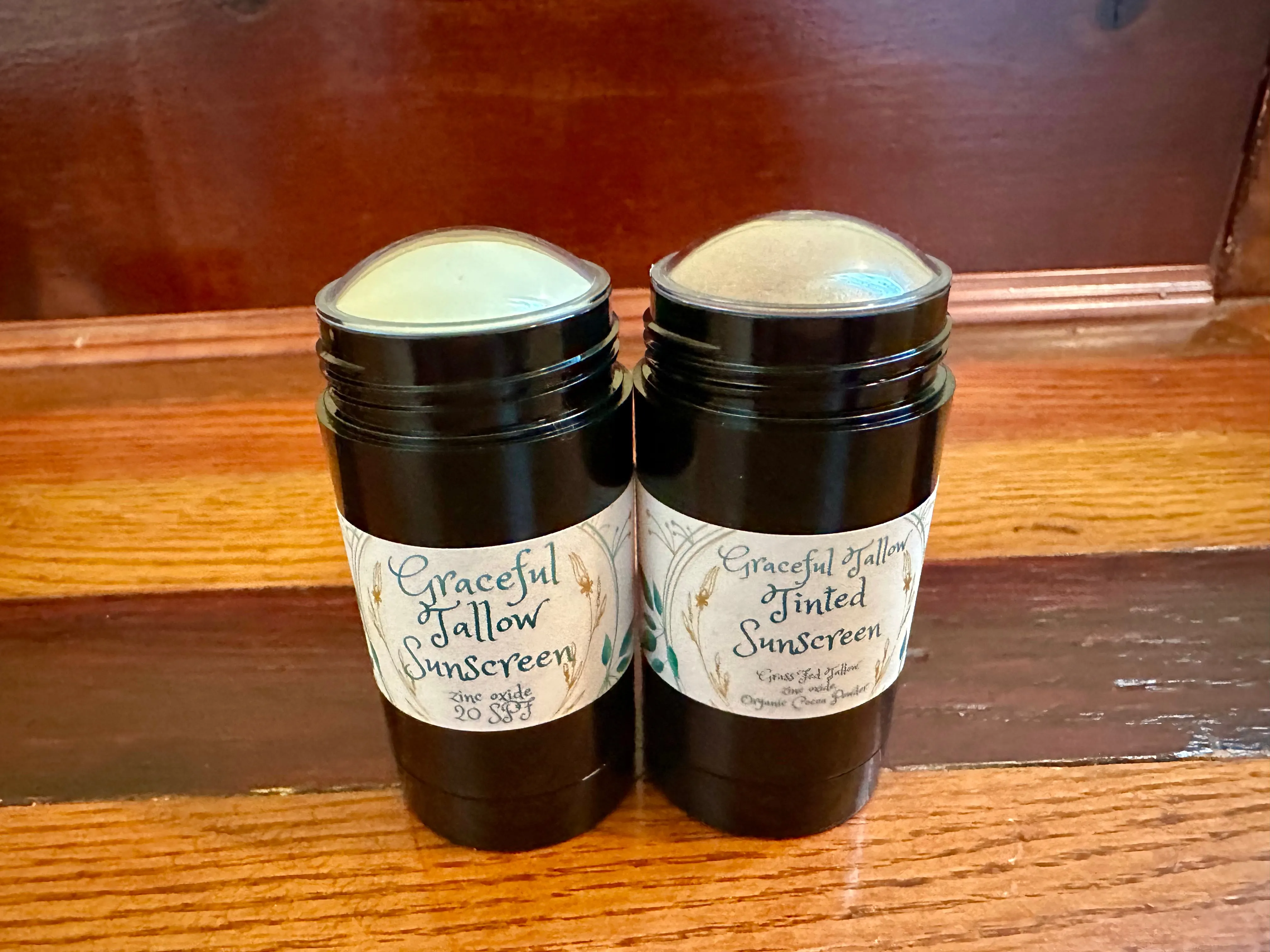 Tallow Emu Oil Sunscreen Stick Tinted & Regular Zinc Oxide Sunscreens Sticks for Non-toxic Sun Protection Chocolate Vanilla Peppermint & Fragrance Free