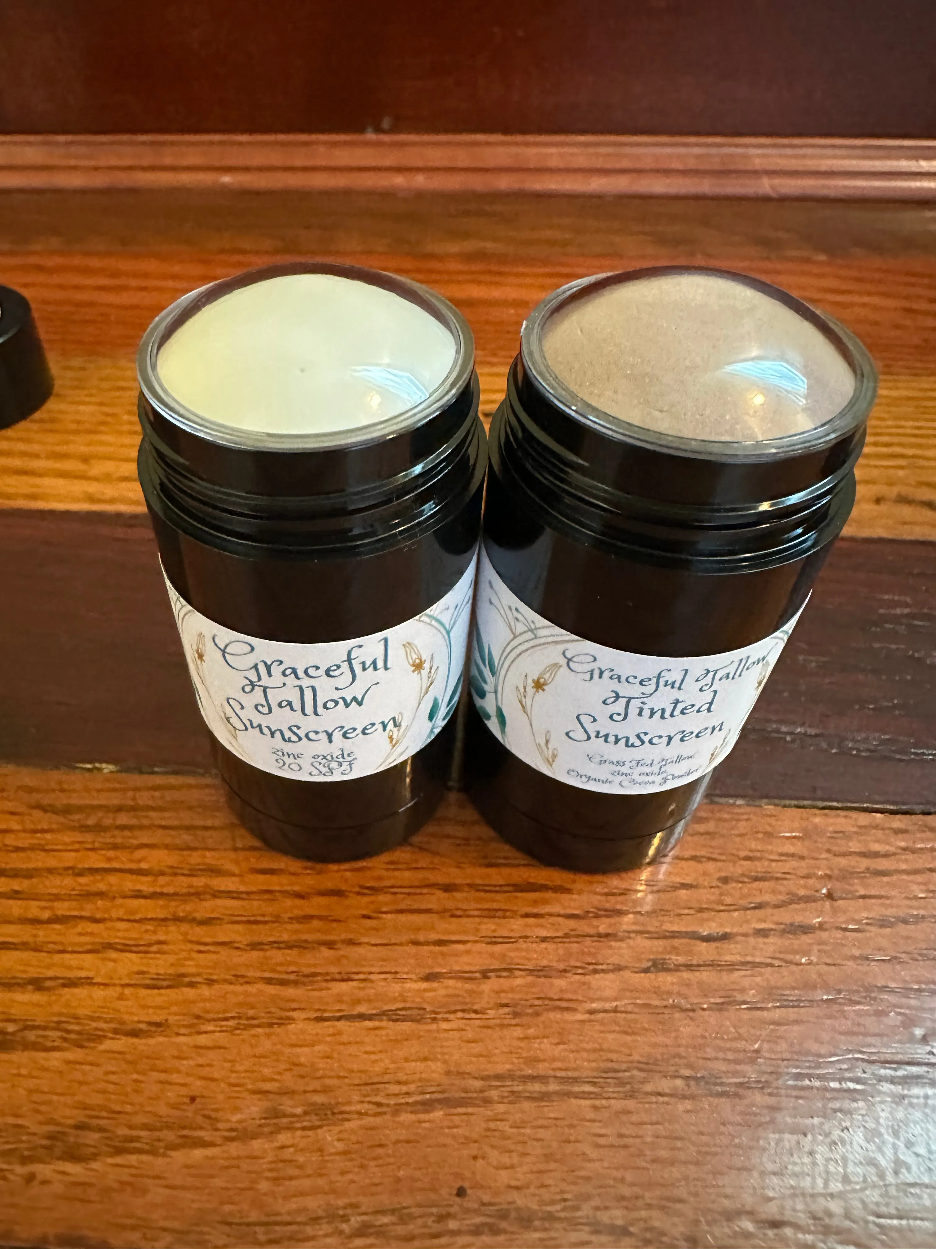 Tallow Emu Oil Sunscreen Stick Tinted & Regular Zinc Oxide Sunscreens Sticks for Non-toxic Sun Protection Chocolate Vanilla Peppermint & Fragrance Free