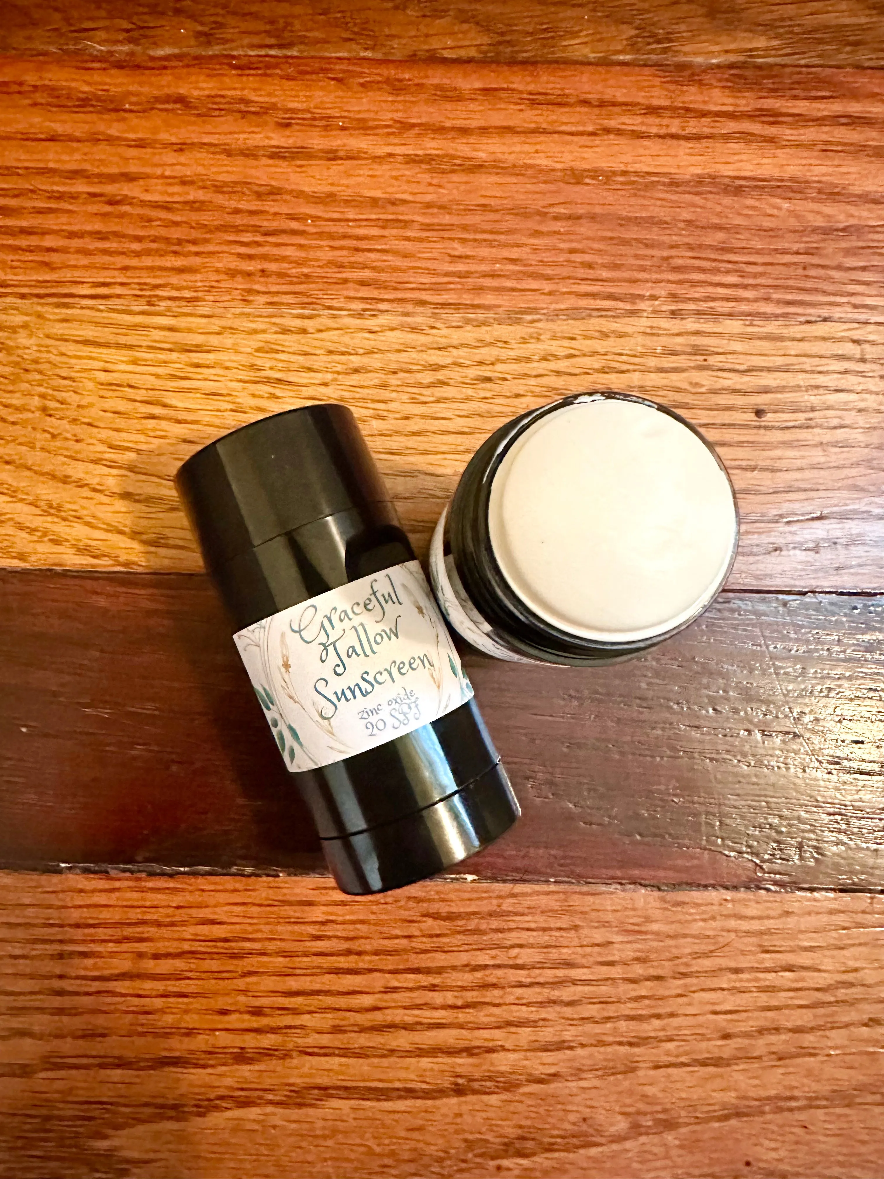 Tallow Emu Oil Sunscreen Stick Tinted & Regular Zinc Oxide Sunscreens Sticks for Non-toxic Sun Protection Chocolate Vanilla Peppermint & Fragrance Free