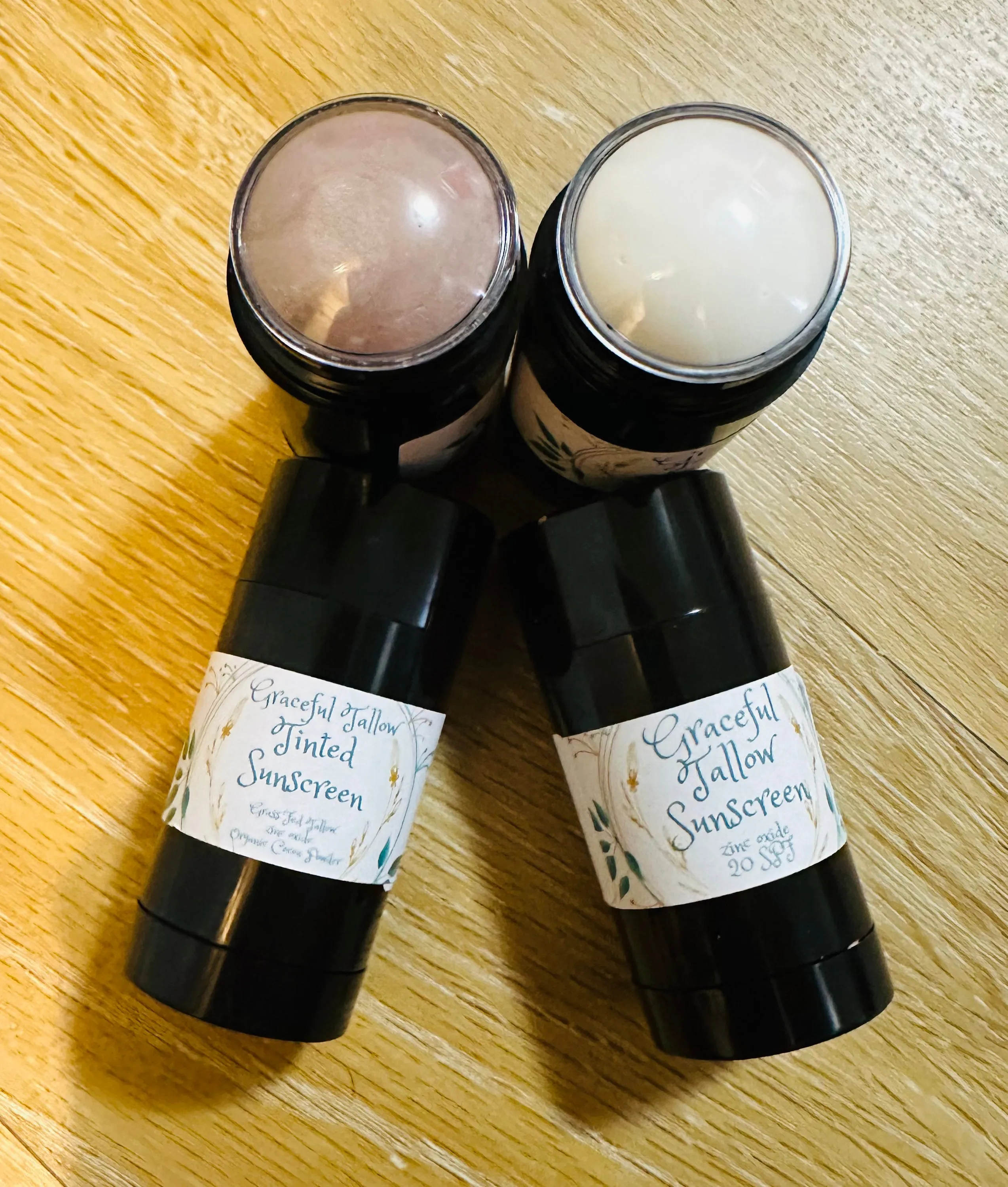 Tallow Emu Oil Sunscreen Stick Tinted & Regular Zinc Oxide Sunscreens Sticks for Non-toxic Sun Protection Chocolate Vanilla Peppermint & Fragrance Free