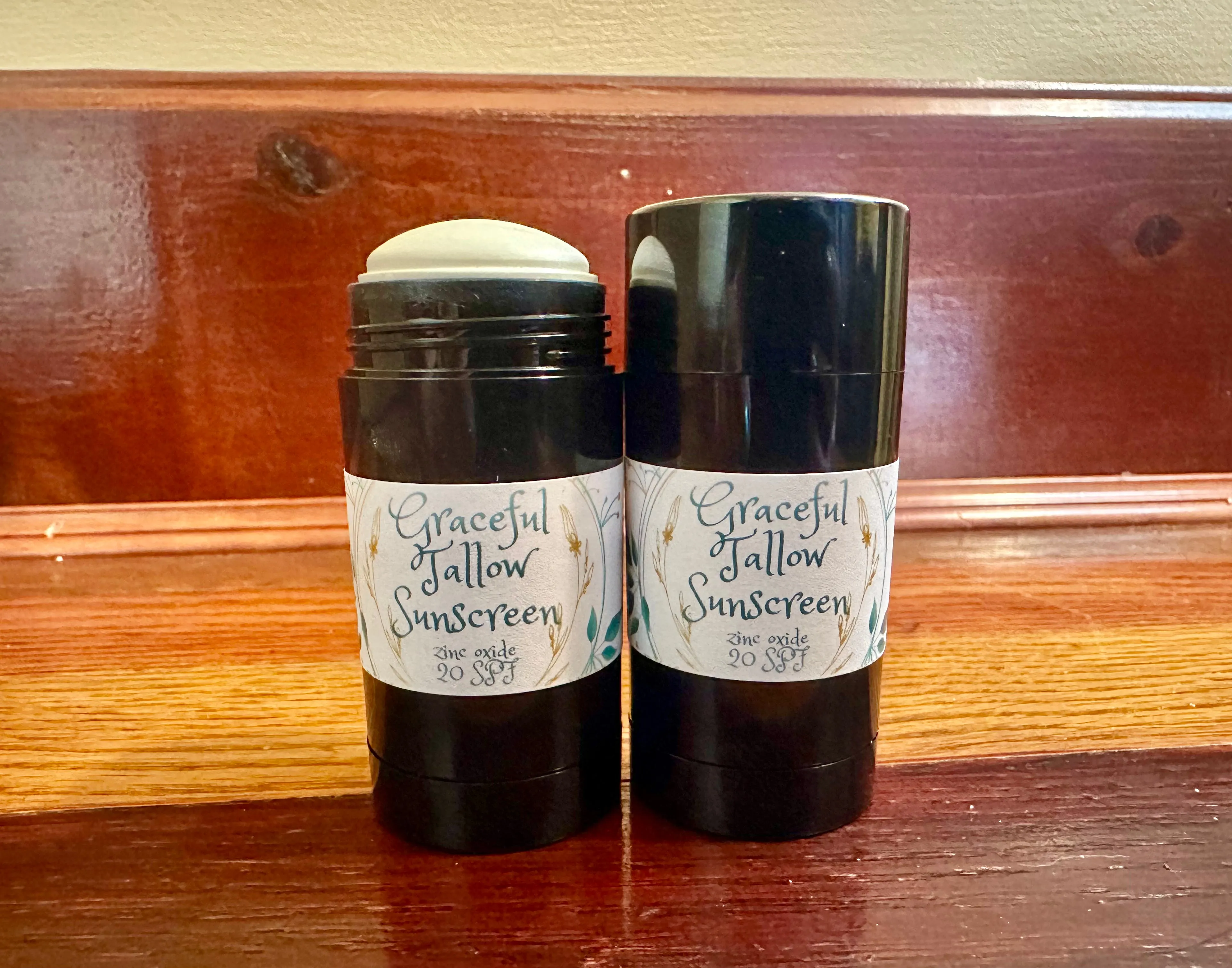Tallow Emu Oil Sunscreen Stick Tinted & Regular Zinc Oxide Sunscreens Sticks for Non-toxic Sun Protection Chocolate Vanilla Peppermint & Fragrance Free